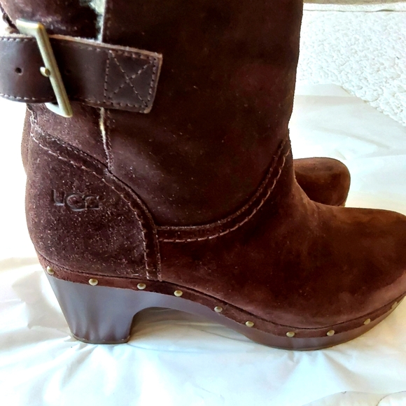 UGG Lynnea Brown Suade Wood heel Clog Boots Buckle Booties Size 7 In - Picture 5 of 13